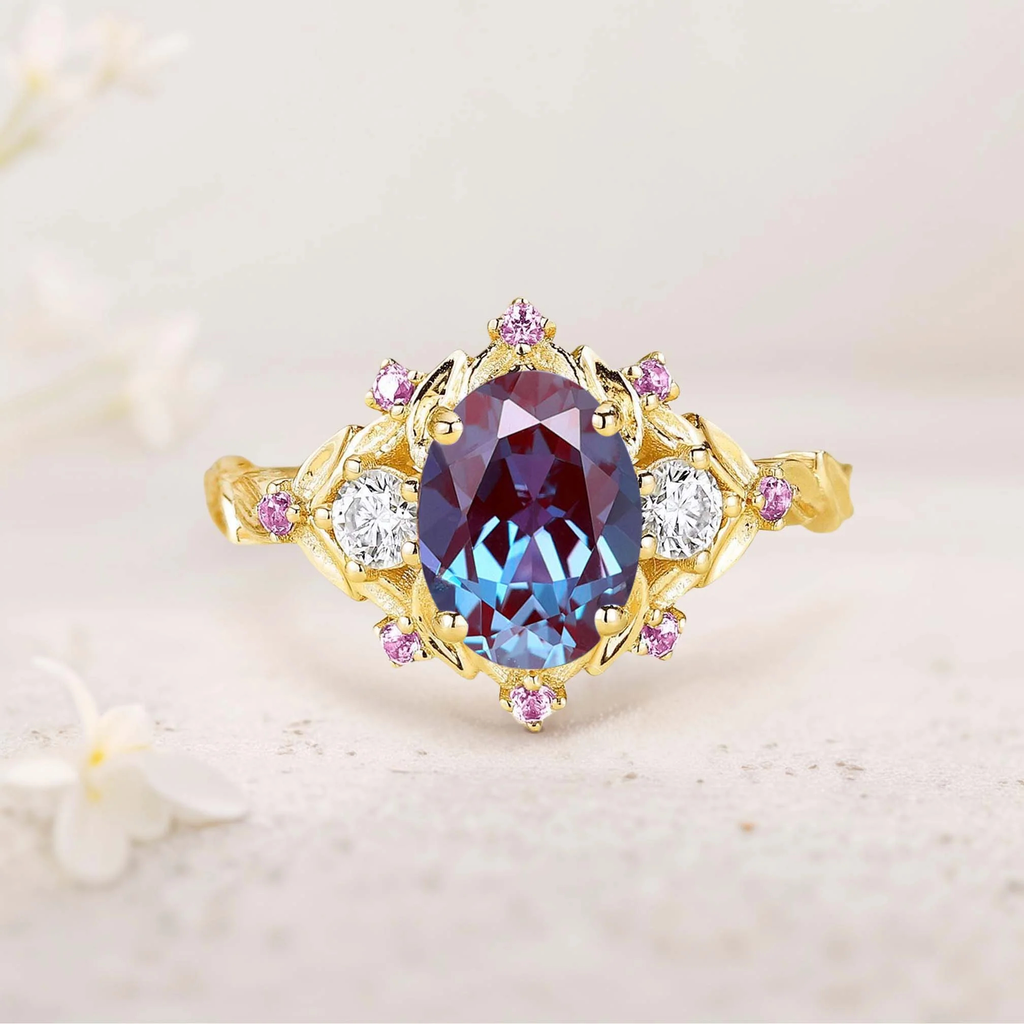 Alexandrite Moissanite Accent Ring in Gold Finish – 6×4mm Color-Change Center Stone