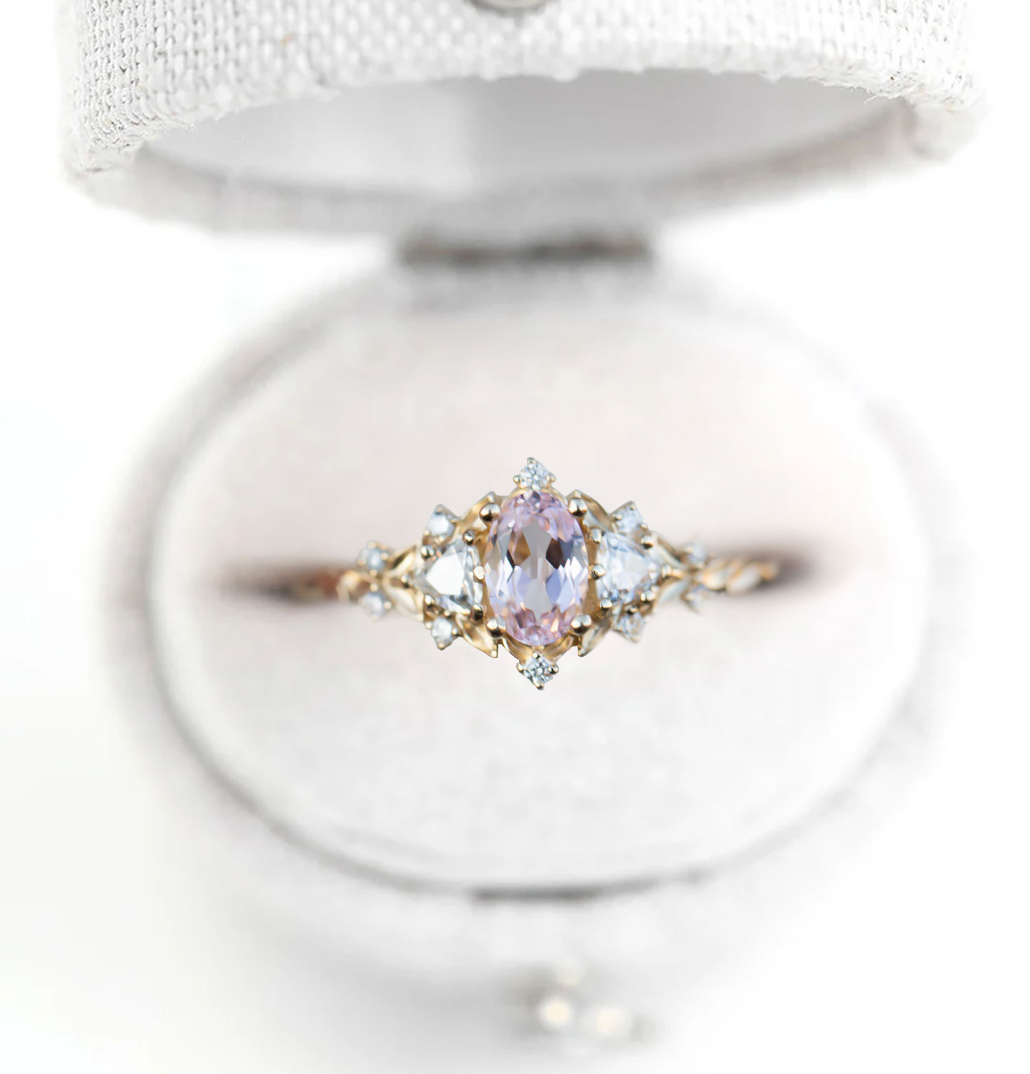 Padparadscha Sapphire Moissanite Accent Ring in 18K Gold – 6×4mm Center Stone