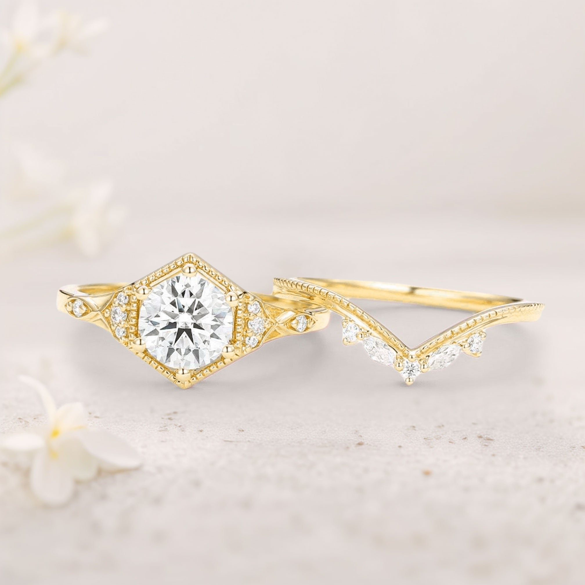 Gold-Plated Sterling Silver Moissanite Set Ring – 6mm Center Stone