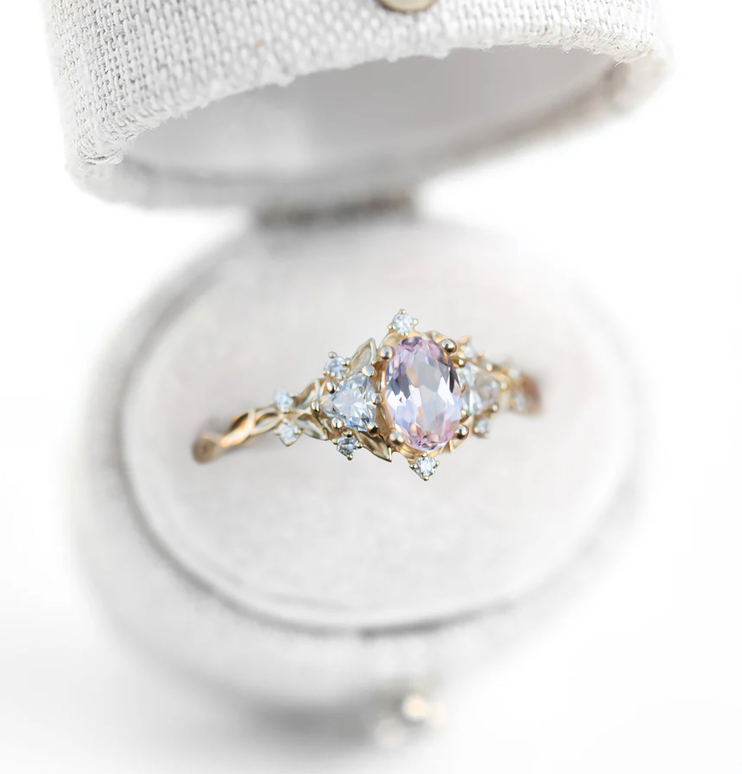 Padparadscha Sapphire Moissanite Accent Ring in 18K Gold – 6×4mm Center Stone