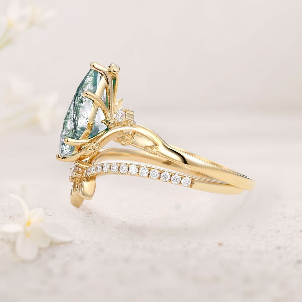 Moss Agate Moissanite Bridal Set Ring in Platinum Finish – 8×5mm Center Stone